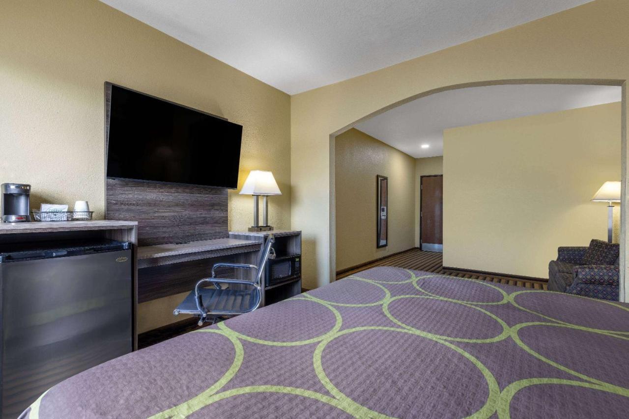 Super 8 By Wyndham Nixa/Springfield Area Hotel Exterior foto