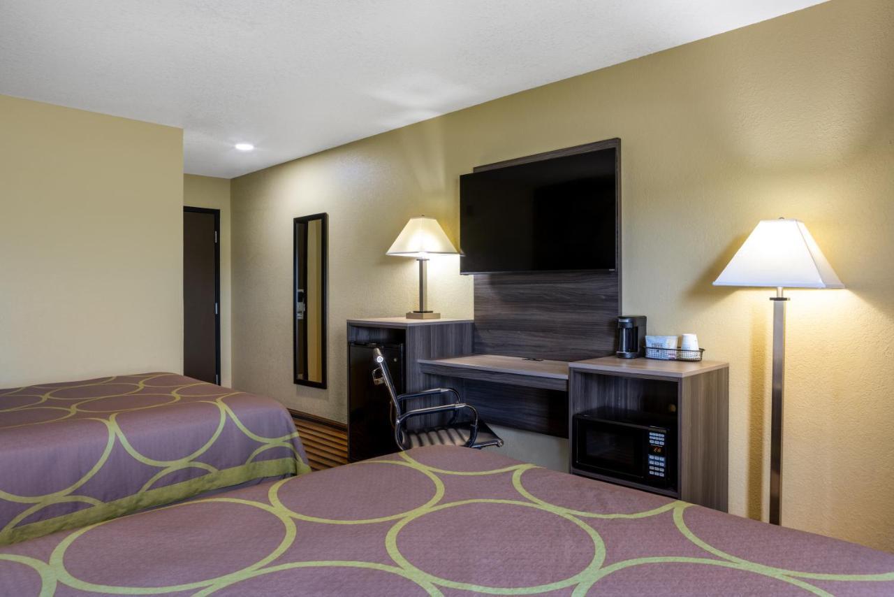 Super 8 By Wyndham Nixa/Springfield Area Hotel Exterior foto