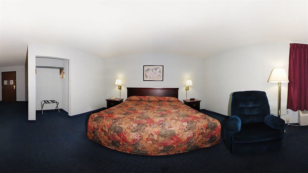 Super 8 By Wyndham Nixa/Springfield Area Hotel Exterior foto